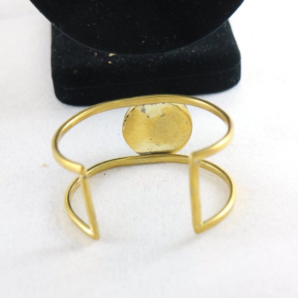 Vintage Style Handmade Brass and Green Polished Stone Bangle Bracelet - Picture 4 of 5